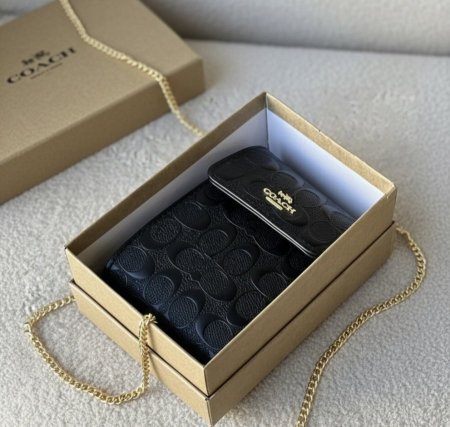 حقيبة هاتف coach حجم صغير