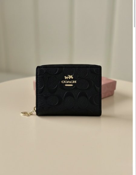 جزدان Coach صغير