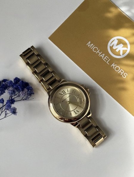 ساعة Michael Kors مدورة