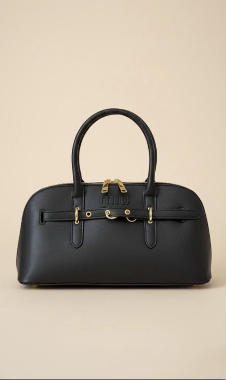 شنطة Miu Miu حجم متوسط